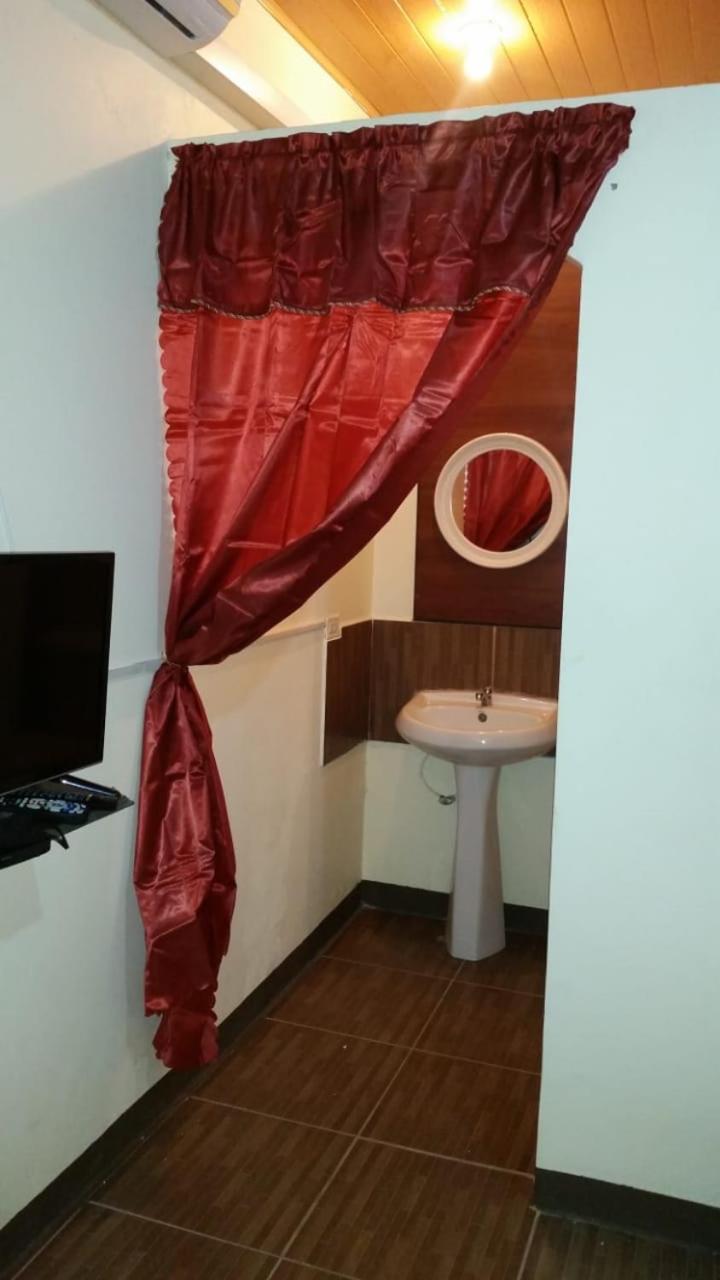 Studio 27 Inn Piarco Zewnętrze zdjęcie